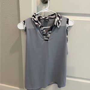 Belyn Key Blue Sleeveless Top with Black and White Collar